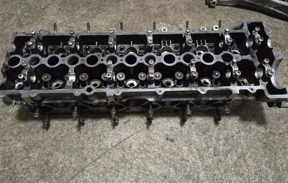 BMW 5 E60 E61 Engine head 77927539