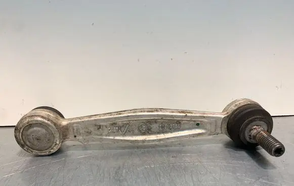 Alfa Romeo Stelvio Front anti-roll bar/stabilizer link 50543786