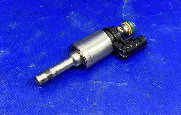 Ford Focus Fuel injector CM5G9F593FB 0261500219