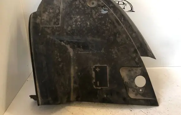 Volkswagen Transporter - Caravelle T4 Battery box tray cover/lid 7H0119517A