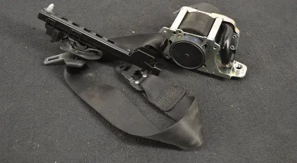 Mercedes-Benz GLC X253 C253 Front seatbelt a2055600285