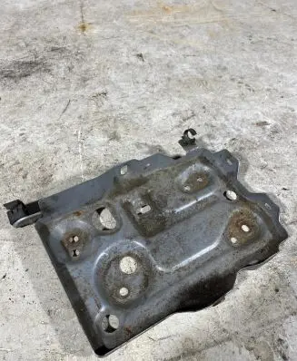 Mitsubishi Grandis Battery tray 