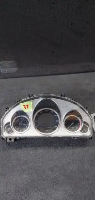 Mercedes-Benz E W212 Speedometer (instrument cluster) A2129002010 107GS001