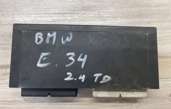 BMW 5 E39 Comfort/convenience module 61351379741 606140X01E