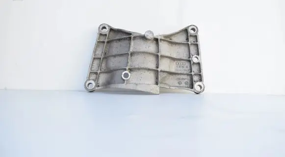 Audi A8 S8 D3 4E Gearbox mounting bracket 4E0803806D