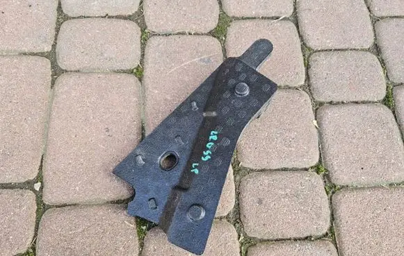 Opel Crossland X Rear shock/impact absorber stay/bar 39156820