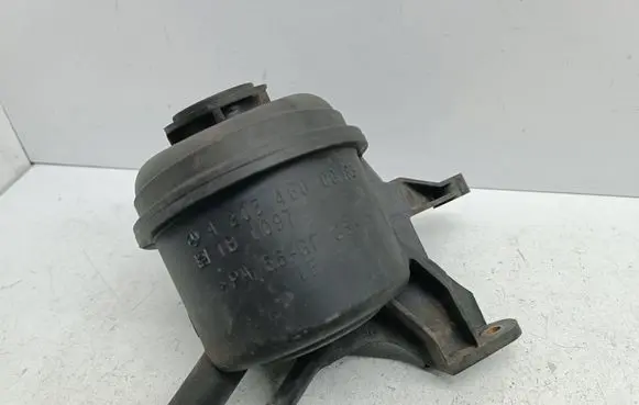 Mercedes-Benz C W203 Power steering fluid tank/reservoir A2034600083 2034600083