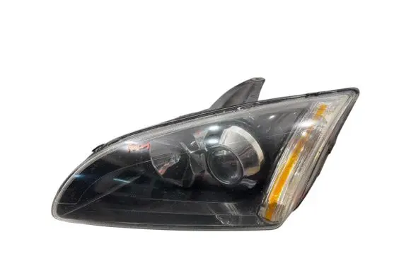 Ford Focus Headlight/headlamp VP4M5X13C170BA 722452004 0311003010