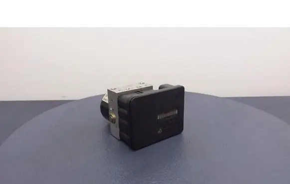 BMW X3 E83 ABS Pump 6765454