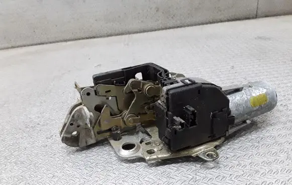 Mercedes-Benz E W210 Tailgate/trunk/boot lock/catch/latch A2107400536