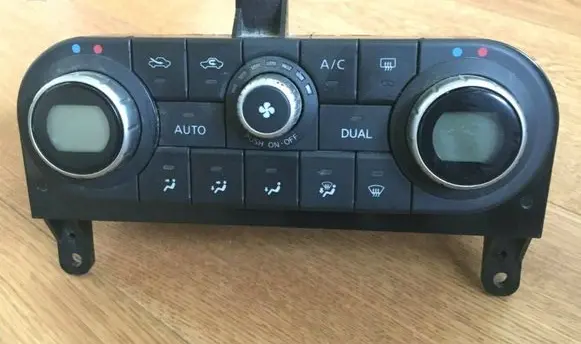 Nissan Qashqai Climate control unit 27500JD40D C9204 A02000A7703001