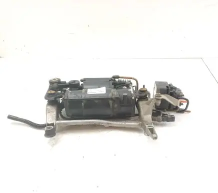 Porsche Cayenne (9PA) Air suspension compressor/pump 7L0616006F