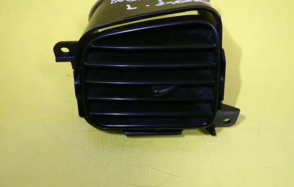 Mazda Premacy Dashboard side air vent grill/cover trim GM932LH