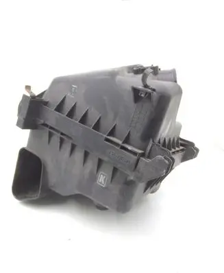 Toyota Avensis T270 Air filter box