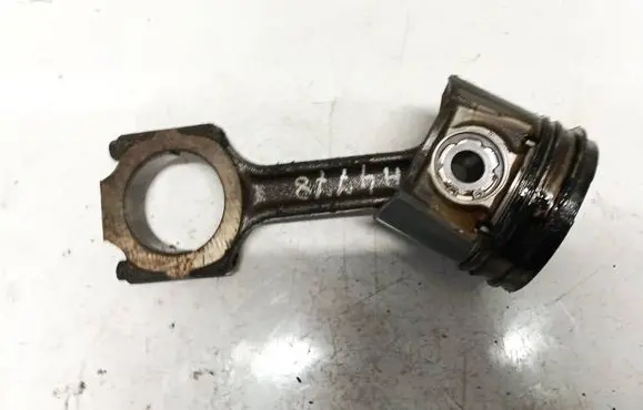 Lancia Lybra Piston with connecting rod