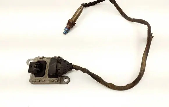 Mercedes-Benz C W205 Lambda probe sensor A0009058111