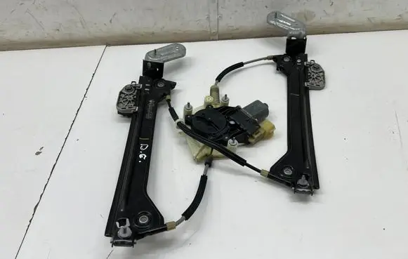 Rear door window regulator with motor