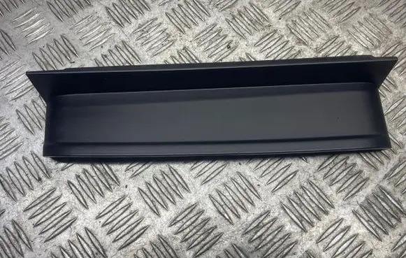 Volkswagen Caddy Rear/tail light trim molding 2K0945311C 2K0945095F 2K0945095G