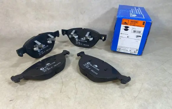 BMW X5 E70 Brake pads (front) 13046072392 34116791514 6791514