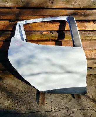 Renault Clio IV Rear door 