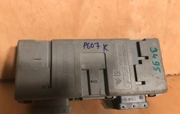 Peugeot 607 Seat control module 9638960380 MSRZ8V BITRON