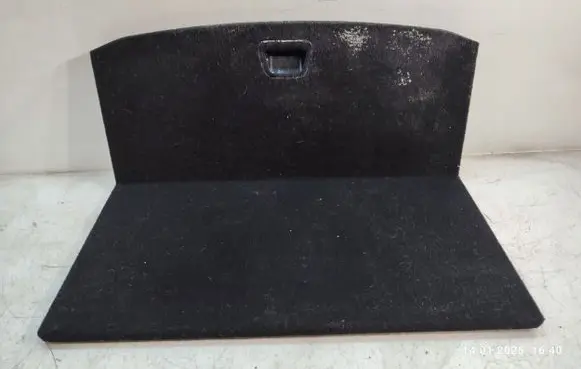 Trunk/boot floor carpet liner