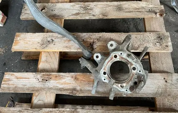 BMW 7 F01 F02 F03 F04 Rear wheel hub 685289