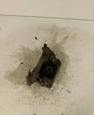 Renault Kangoo II Gearbox mount 8200429504