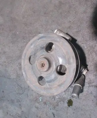 Ford Mondeo MK IV Power steering pump 6G913A696CE 0731330 B4911041938