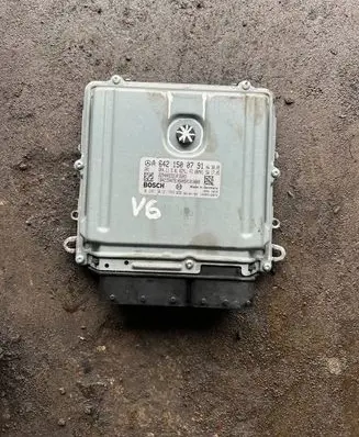Mercedes-Benz E W211 Engine control unit/module A6421500791 0281012789 1039S11078