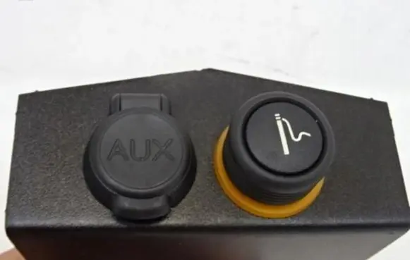 Citroen C4 II Cigarette lighter 