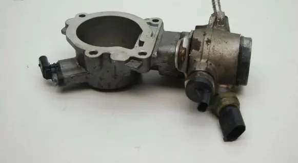 Audi Q5 SQ5 Fuel injection high pressure pump 06E127025N 06E103535A