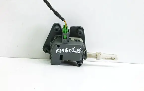 Audi A6 S6 C5 4B Tailgate boot lock/latch motor 8E9827833