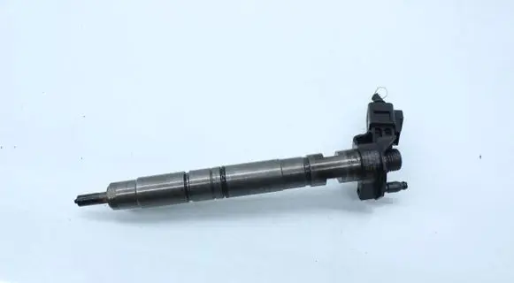 Seat Ibiza IV (6J,6P) Fuel injector 03L130277