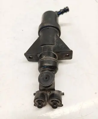 Audi A4 S4 B5 8D Headlight washer spray nozzle 8D0955101