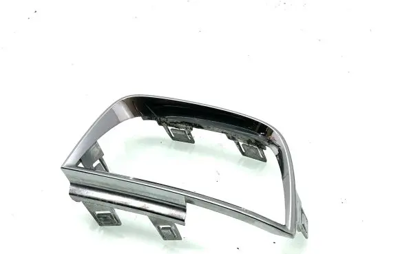 Chevrolet Camaro Rear/tail light trim molding 92197052