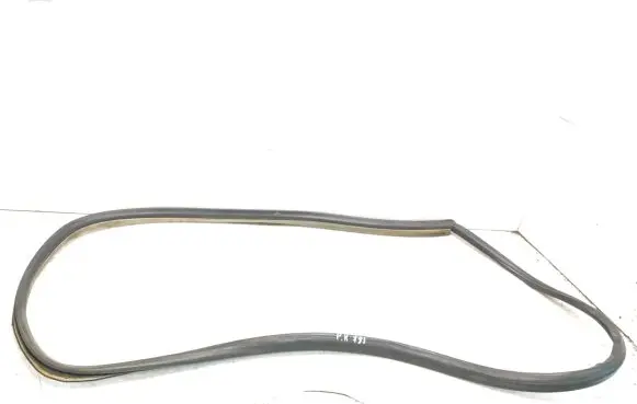 Audi A8 S8 D2 4D Front door rubber seal