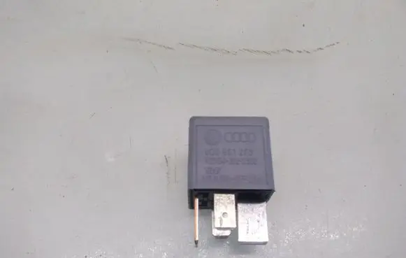 Skoda Superb B5 (3U) Other relay 8D0951253