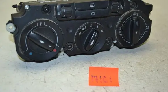 Volkswagen Caddy Climate control unit 1T2819045B 5HB00932176