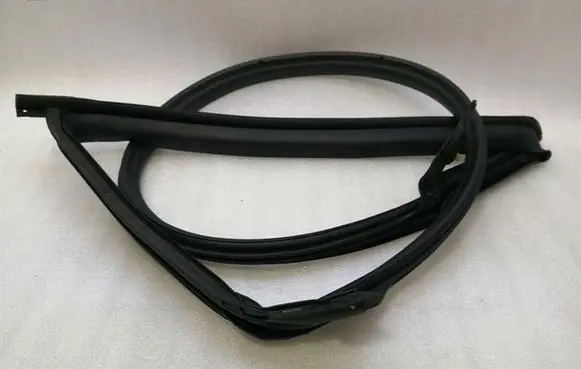 Tesla Model 3 Rubber seal rear door 109051100L