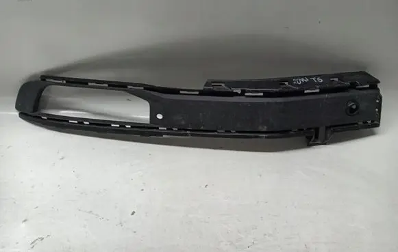 Volkswagen Multivan T6 Front fog light trim/grill