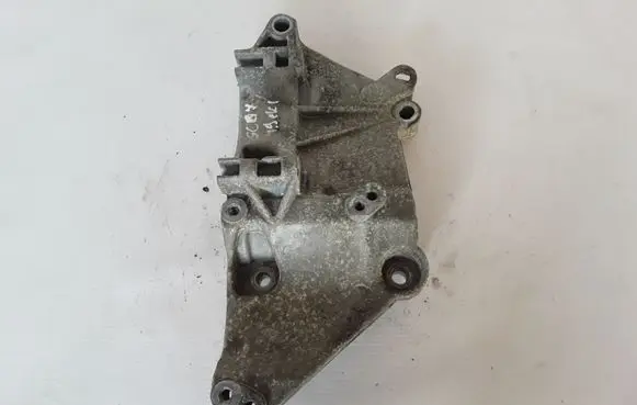 Renault Scenic II - Grand scenic II Generator/alternator bracket 
