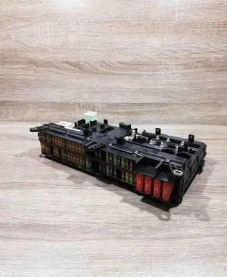 BMW X5 E53 Fuse module V6947692K