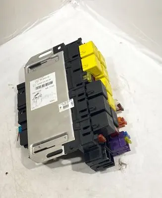 Mercedes-Benz S W220 Fuse module 05045116 A0325458232