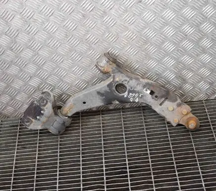 Ford Focus Front lower control arm/wishbone BV613C339AAA