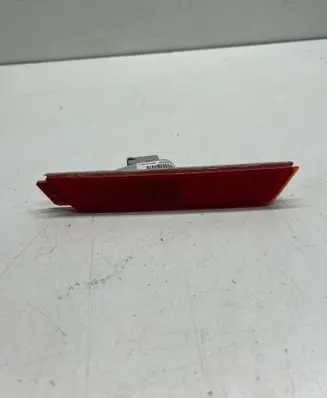 Chevrolet Camaro Rear tail light reflector Gmx521 006B088L L0909L0Z