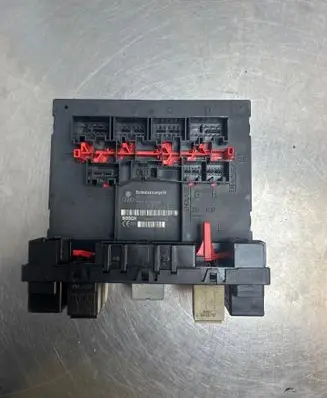 Volkswagen Golf VI Comfort/convenience module 3C0937049 F005V00342