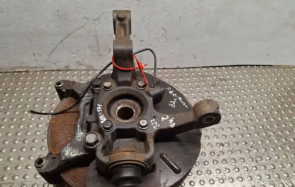 Fiat Freemont Front wheel hub spindle knuckle S25056171 5171102AC
