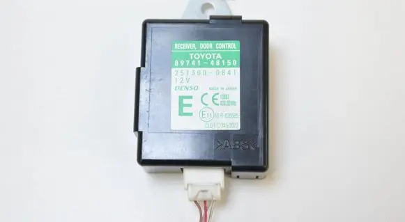Lexus RX 330 - 350 - 400H Other devices 2513000841 8974148150