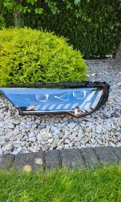 Audi Q7 4M Headlight/headlamp 4M0941085C